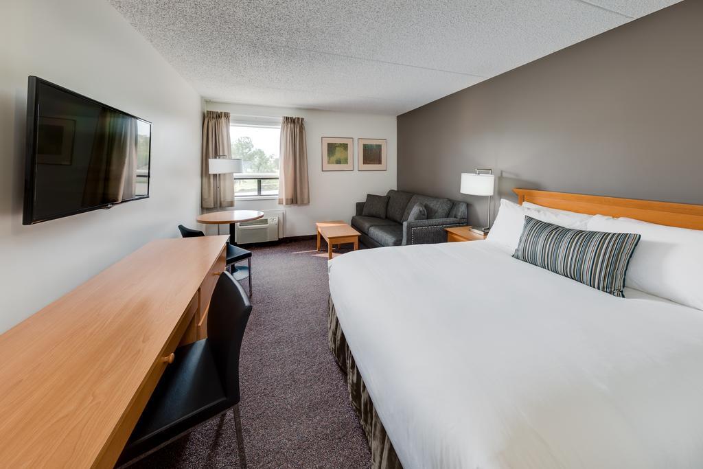 Heritage Inn Hotel & Convention Centre - Moose Jaw Esterno foto