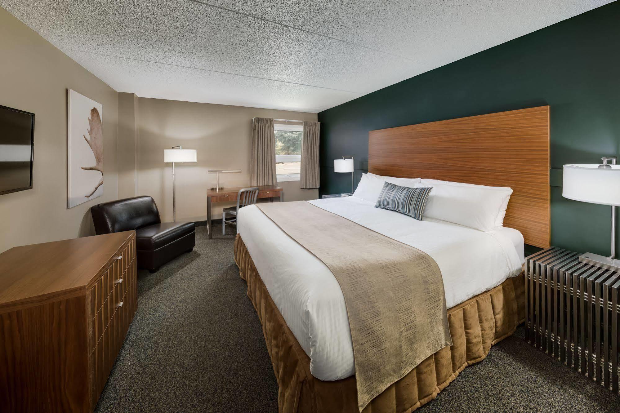 Heritage Inn Hotel & Convention Centre - Moose Jaw Esterno foto